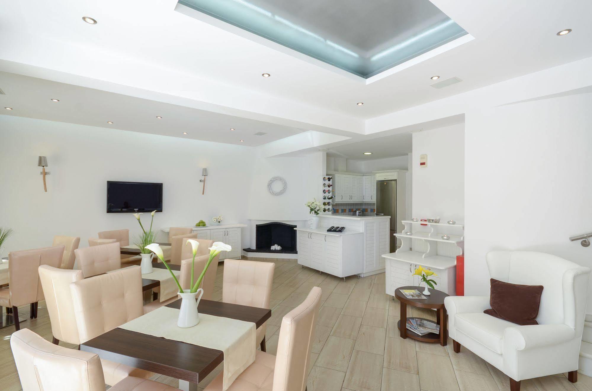 阿德里安尼酒店 Naxos City 外观 照片