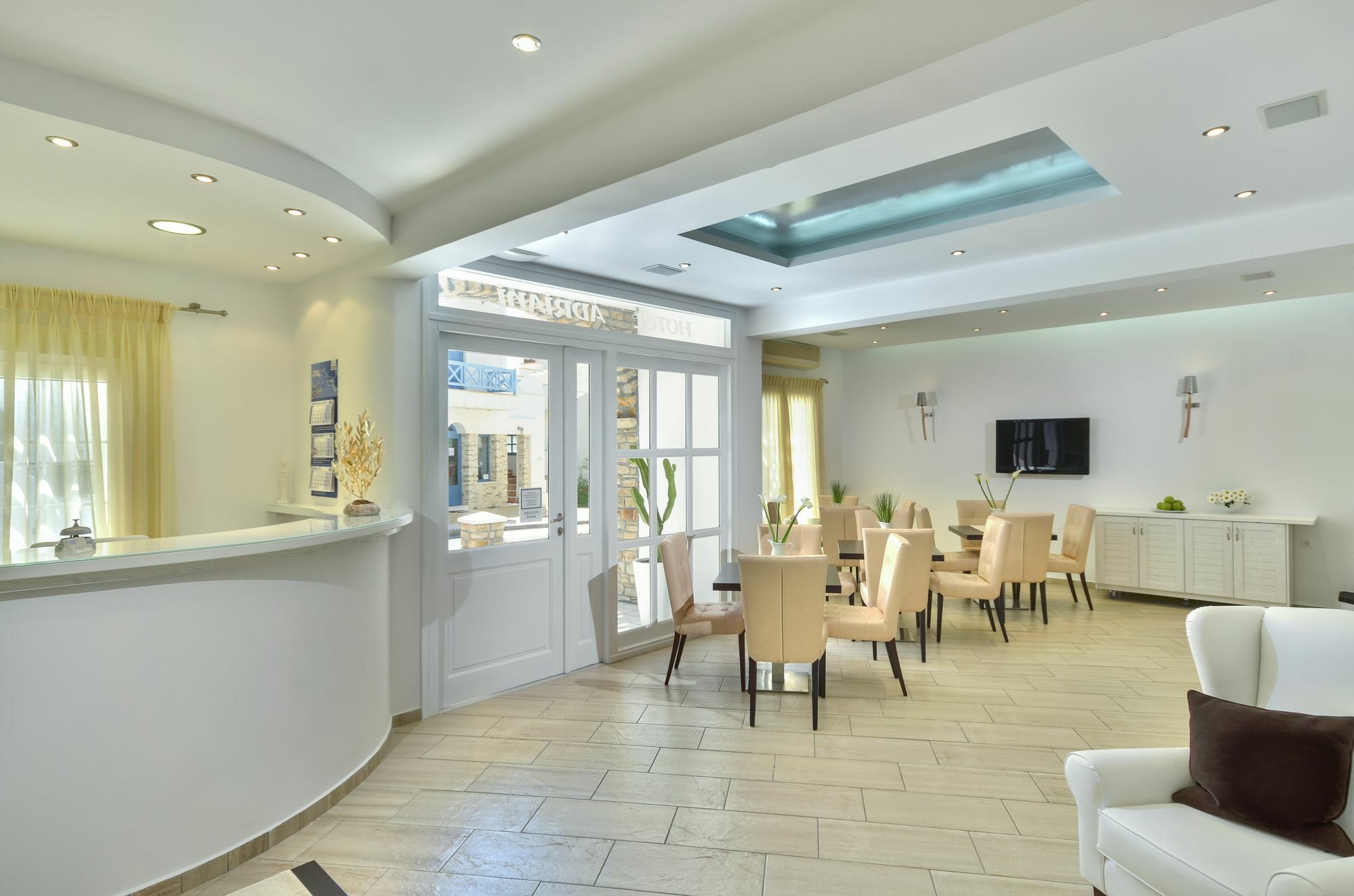 阿德里安尼酒店 Naxos City 外观 照片
